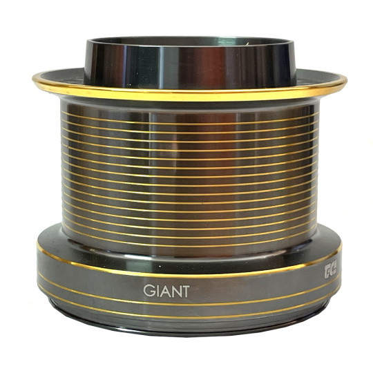 TICA cívka Giant G 8000